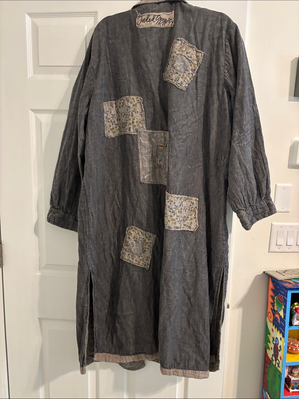 Vintage-Inspired Gray Patchwork Long Coat - Picture 8 of 10